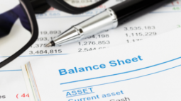 Keeping Score: Understanding Financial Statements Featured Image